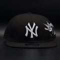 New York Yankees Black Cupid Love Banner Grey Brim 9FIFTY SnapBack Hat