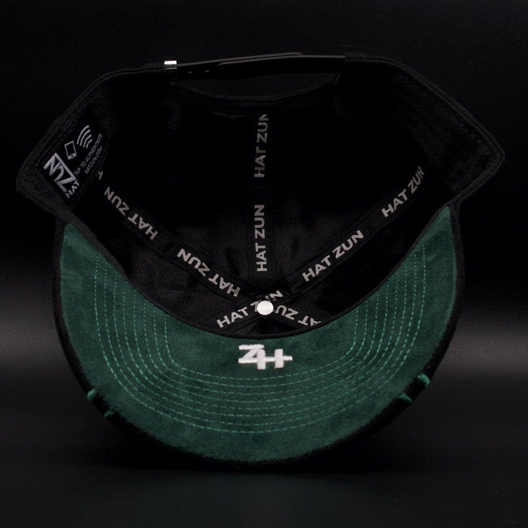 Hat Zun Black And Green Panther Los Angeles Flames Green Brim SnapBack Hat