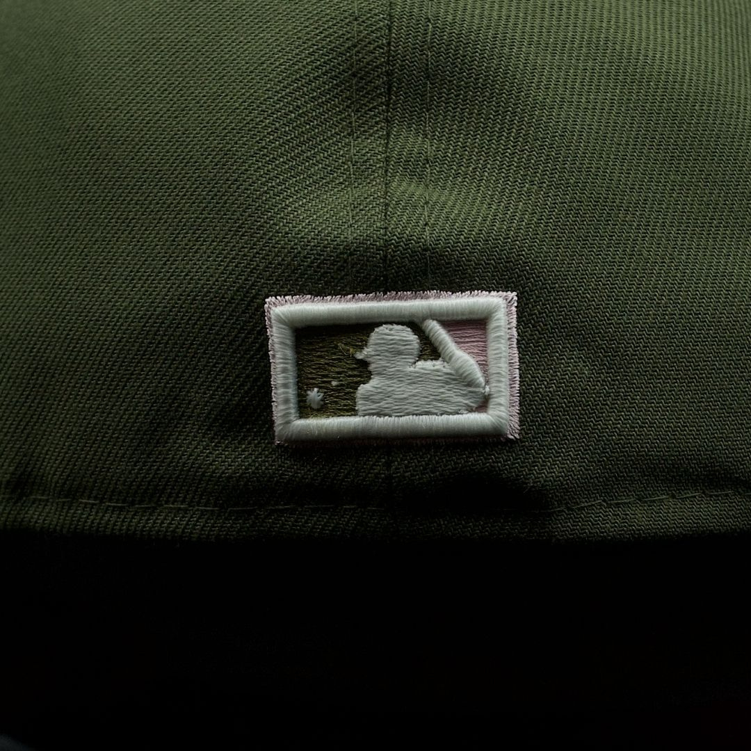 New York Yankees Olive Green NY Logo 1999 World Series Pink Brim 59FIFTY Fitted
