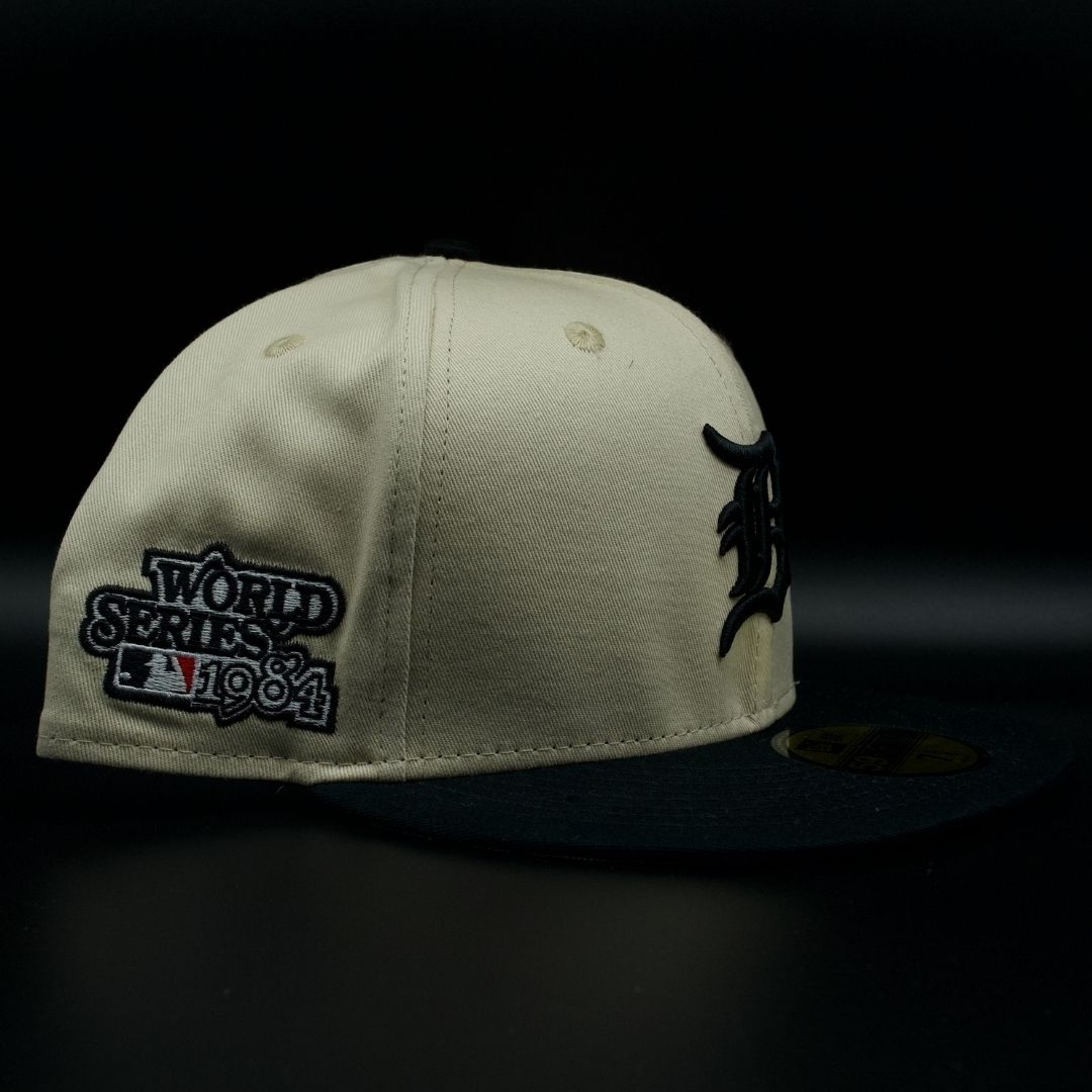 Detroit Tigers Chrome White and Black D Logo Pink Brim 59FIFTY Fitted Hat