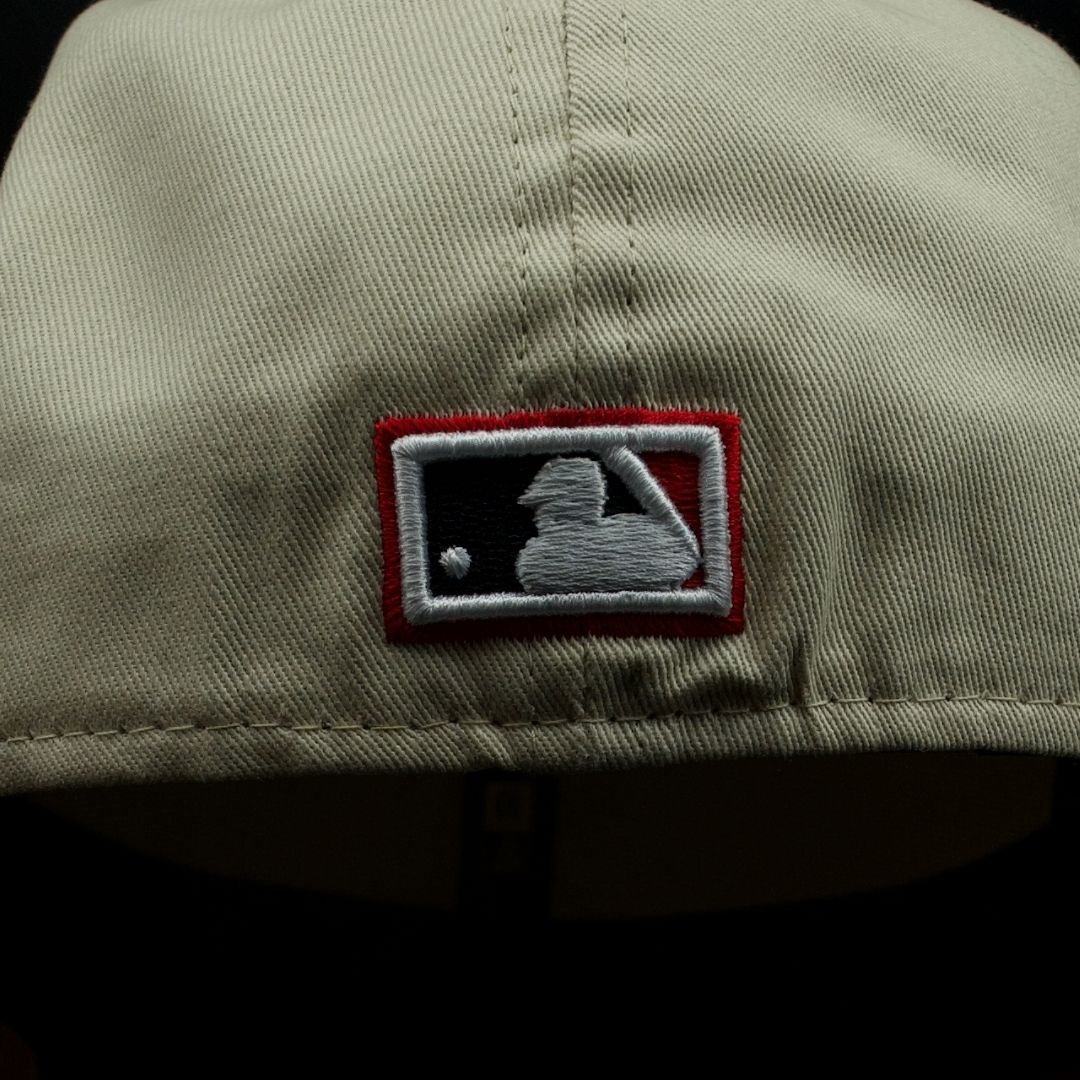 Detroit Tigers Chrome White and Black D Logo Pink Brim 59FIFTY Fitted Hat